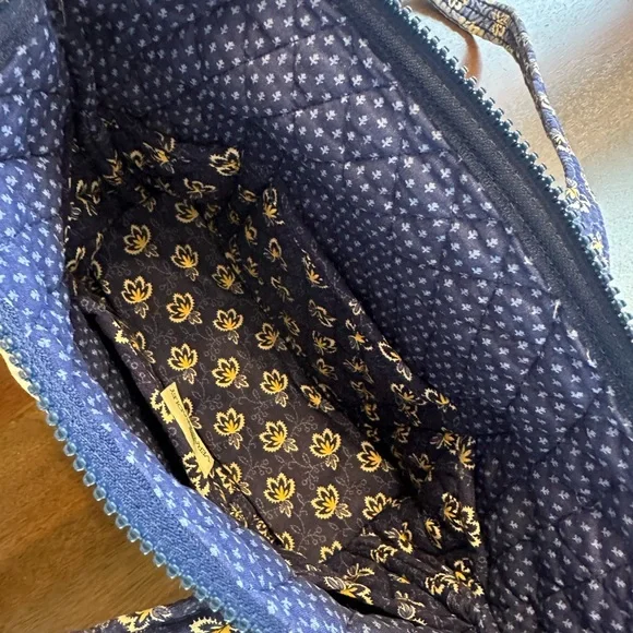 Vera Bradley Madison Blue Retired Quilted Floral Navy Shoulder Bag - Picture 6 of 6